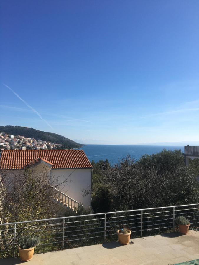 Gospino Apartment 1 Perfect For A Family Trogir Extérieur photo